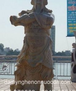 Tượng Quan Công