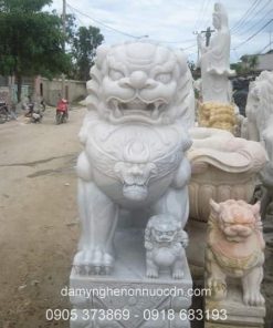 Tượng Kỳ Lân đá tự nhiên