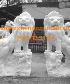 Tượng Sư Tử đá tự nhiên