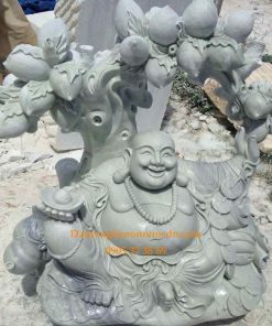 Tượng Phật Di Lặc gốc đào