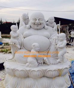 Tượng Phật Di Lặc bằng đá