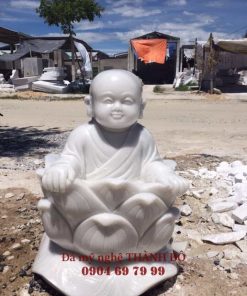 Tượng Chú Tiểu ngây ngô