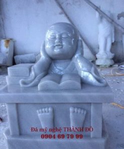 Tượng Chú Tiểu ngây thơ bằng đá