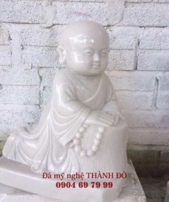Tượng Chú Tiểu bằng đá trắng nguyên khối