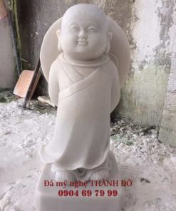 Tượng Chú Tiểu bằng đắ nguyên khối