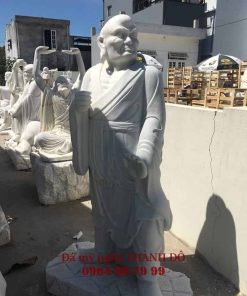 Tượng La Hán Kháng Môn bằng đá