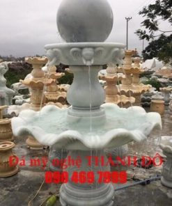 Tháp bi đá tự nhiên