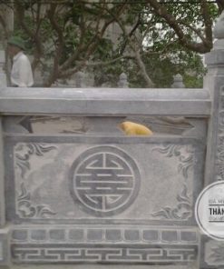 Lan can đá chữ thọ