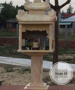 Bàn thờ ngoài trời