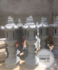 Đèn thờ đá sa thạch