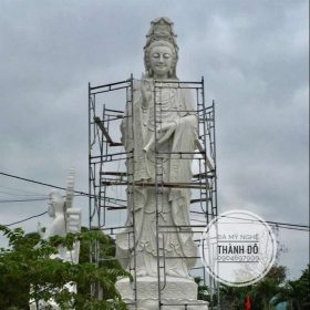 Tượng Quan Âm bằng đá tự nhiên 10m