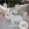 Voi đá trắng nguyên khối