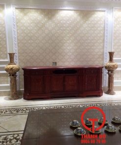 Cặp lục bình đá vân gỗ bàn giao cho khách