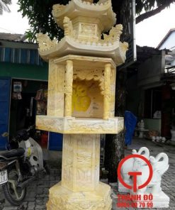 Khóm thờ đá vàng tự nhiên