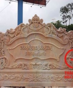 Phù điêu bảng hiệu bằng đá