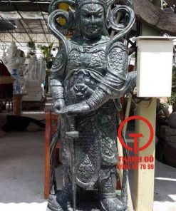 Tượng Hộ Pháp đá xanh