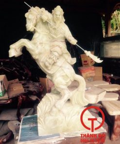 Tượng Quan Công cưỡi ngựa