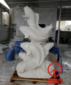 Tượng cá chép bằng đá tự nhiên nguyên khối