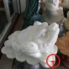 Tượng cóc thần tài đá trắng