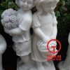 Tượng em bé bằng đá