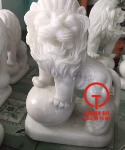 Tượng sư tử ôm cầu 40 cm