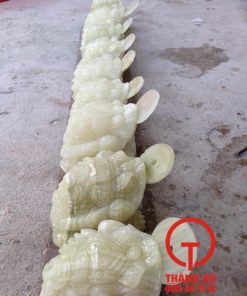 Tượng thiềm thừ đá ngọc Pakistan