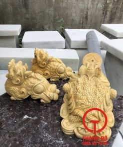 Tượng thiềm thừ đá vàng tự nhiên