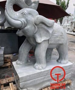 Tượng voi bằng đá xám tự nhiên