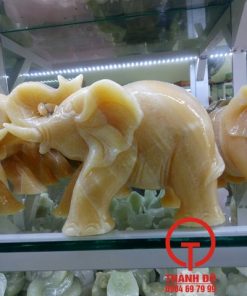 Tượng voi đá ngọc hoàng long