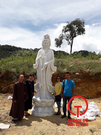 Vận chuyển lắp đặt tượng Quan Âm 3m cho chùa tại Đà Lạt