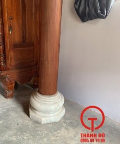 Tảng đá kê cột nhà gỗ