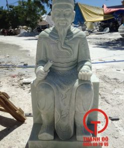 Tượng chân dung bằng đá nguyên khối
