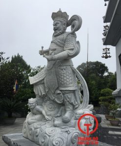 Tượng Tứ Đại Thiên Vương đá xám